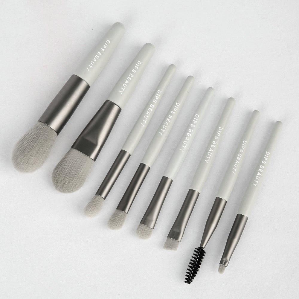 DIPS BEAUTY The Essential Luxe 8-Piece Makeup Brush Set with compact case