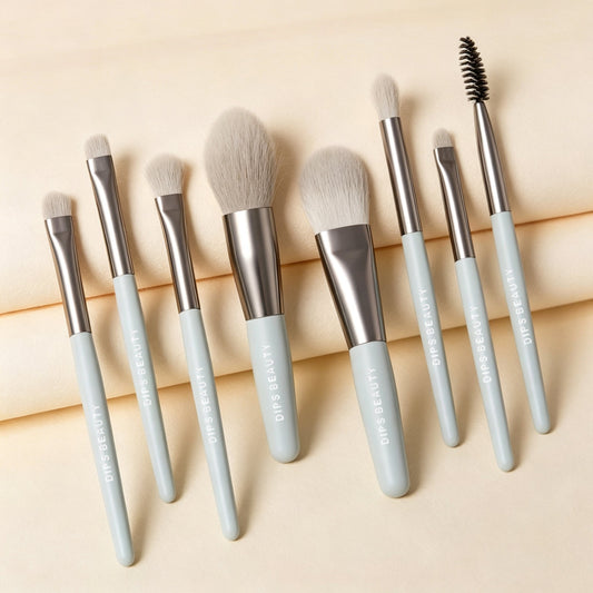 DIPS BEAUTY The Essential Luxe 8-Piece Makeup Brush Set with compact case