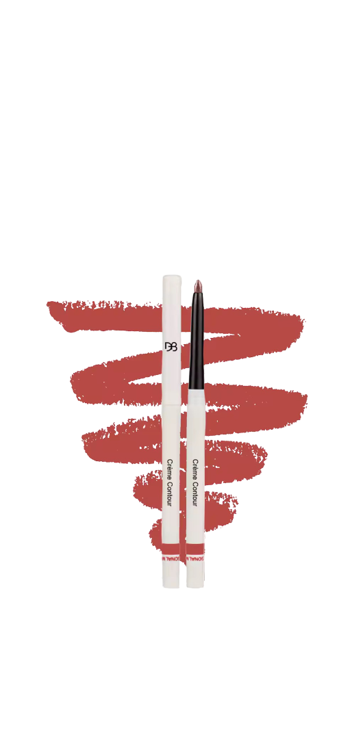 Lip Liner Pro Crème Contour L7 in a rich maroon red shade, featuring a creamy, smooth-glide formula designed to define, contour, and suit all skin tones.